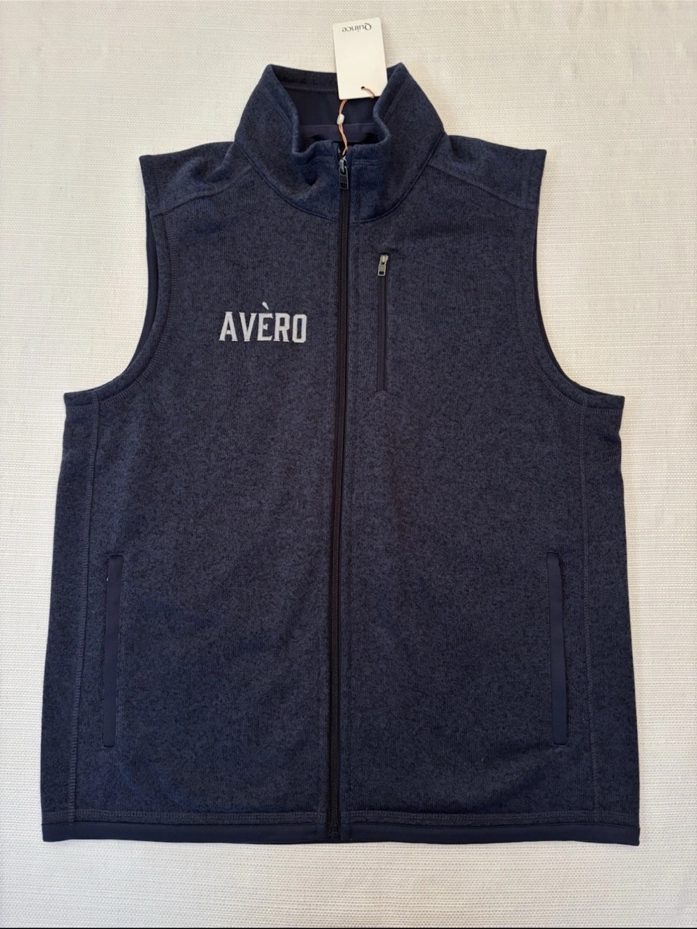 NWT Quince Mens Medium Navy Fleece Vest with Pockets & Embroidered Logo Avero
